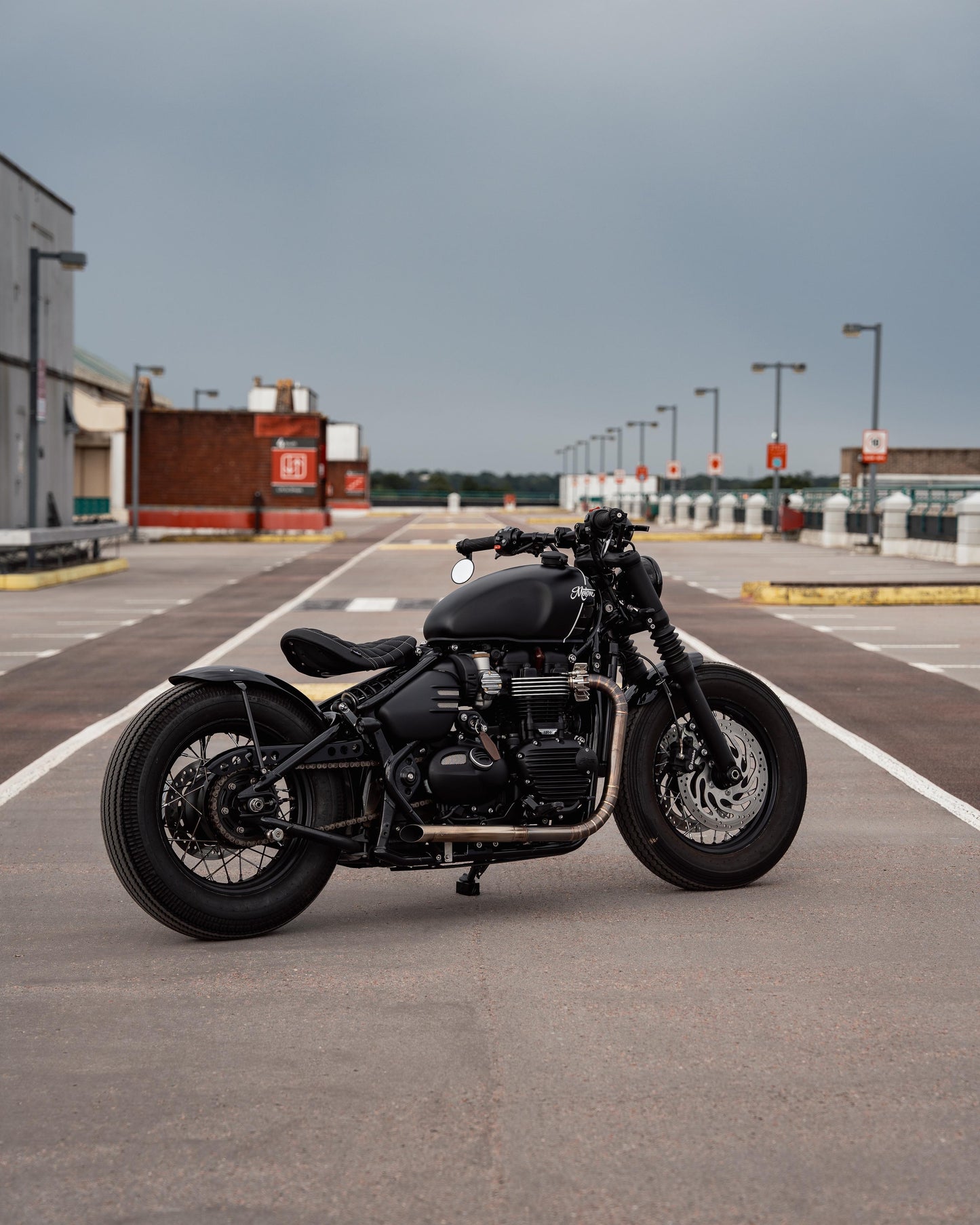 Motone King Cobra - Full Diamond Stitch - Triumph Bobber / Bobber Black