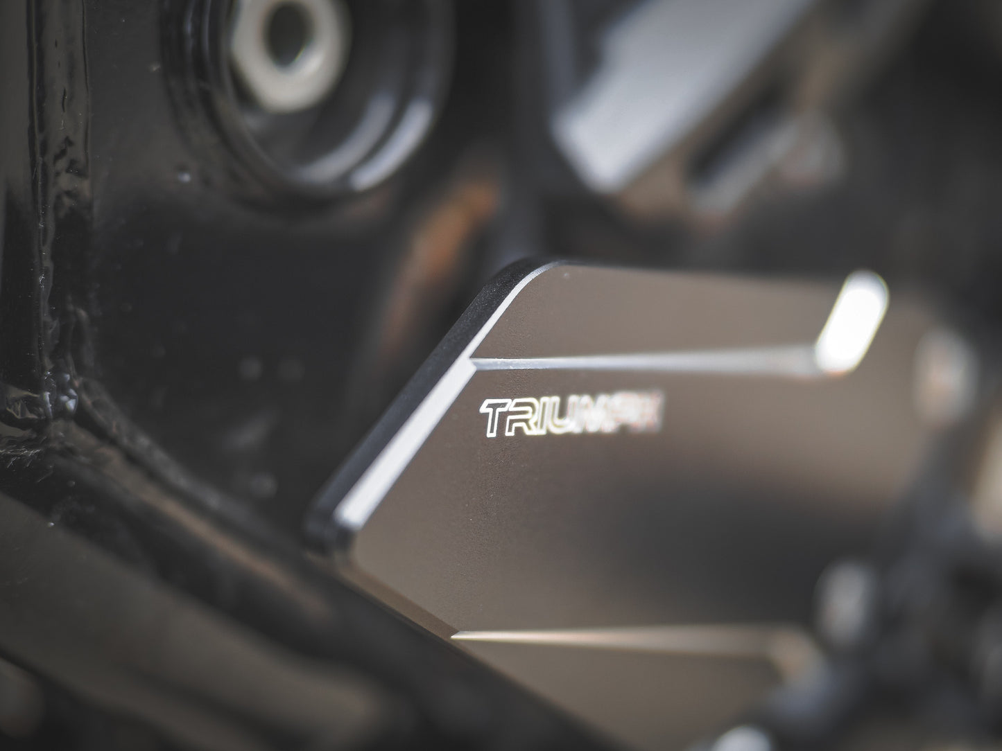 Classicbike Raisch Billet Heel Guards - Contrast Cut - Triumph Scrambler 1200