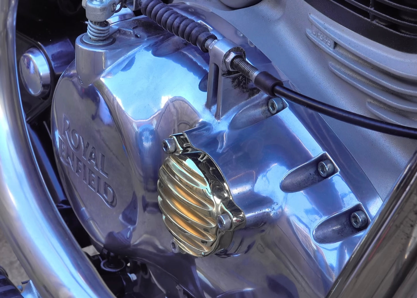 Motone Royal Enfield 350 Oil Filter Cover - Ribbed - Brass