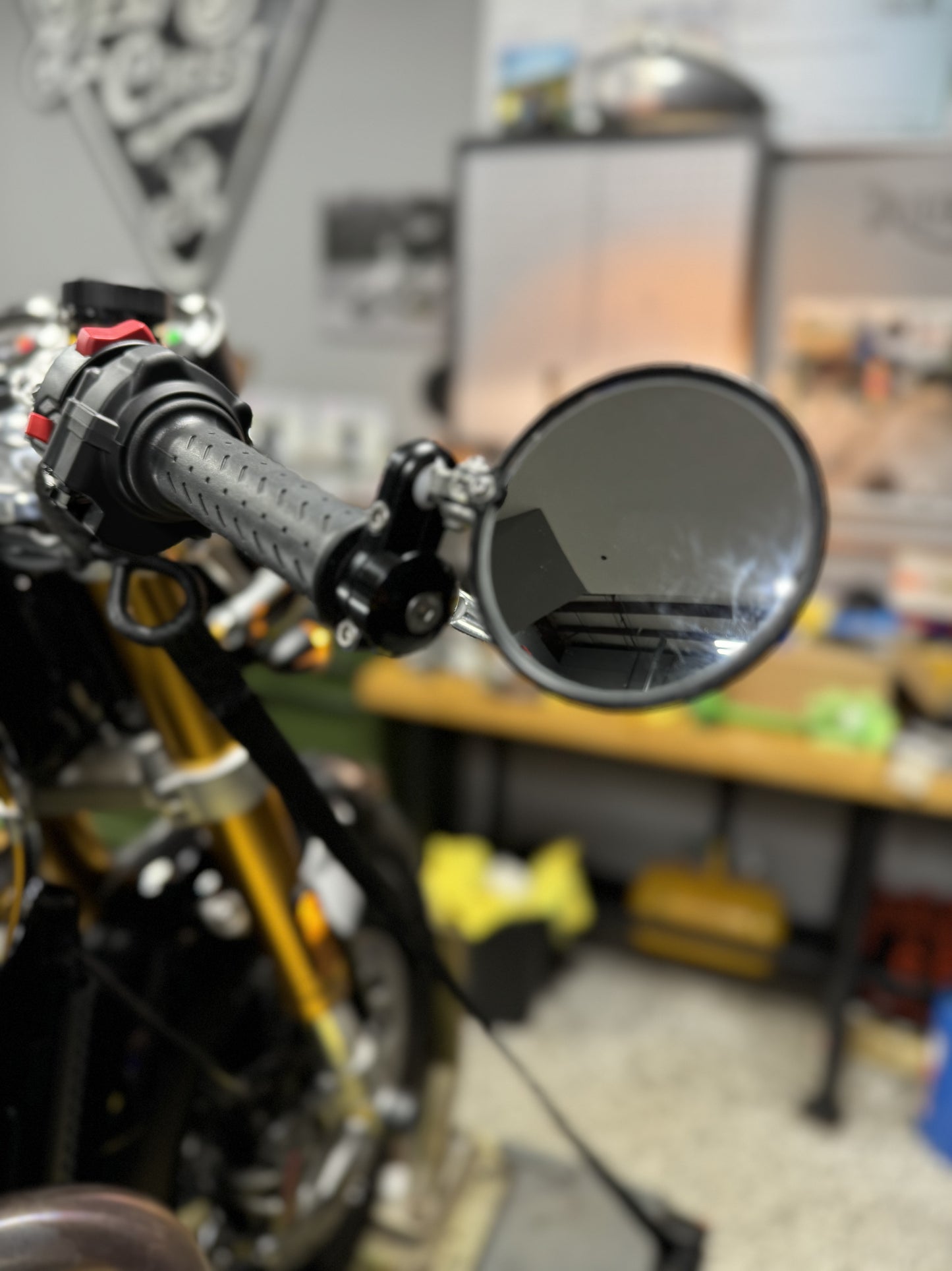 CRG Hindsight LS Bar End Mirror Kit - Triumph Thruxton R / RS, Speed Twin 1200, Street Twin, Speed Twin 900
