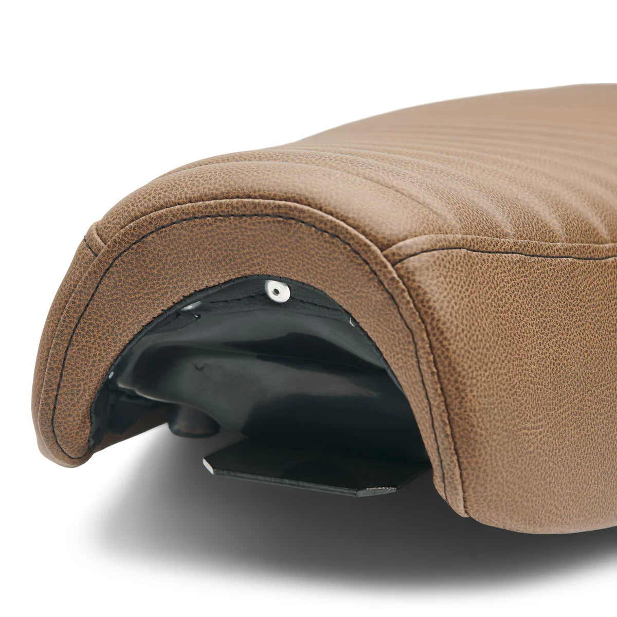 British Customs True Tuck and Roll Slammer Seat - Brown - Street Twin, T120, T100, Street Scrambler