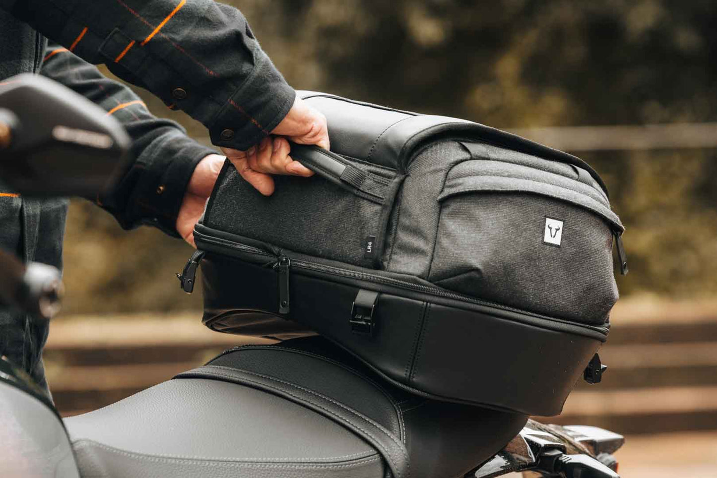 SW-Motech Legend Gear Tail Bag LR4 - 18-25 Liters