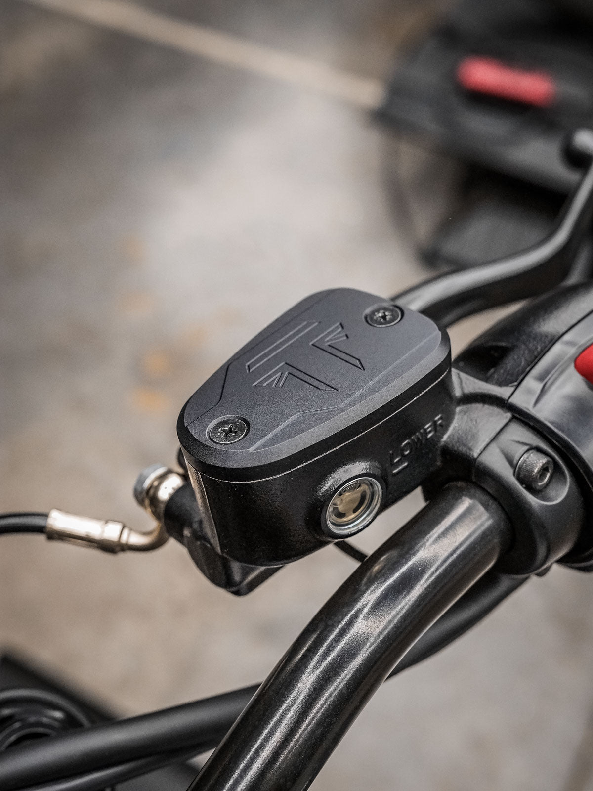 ClassicBike Raisch Milled Black Brake Reservoir Cover