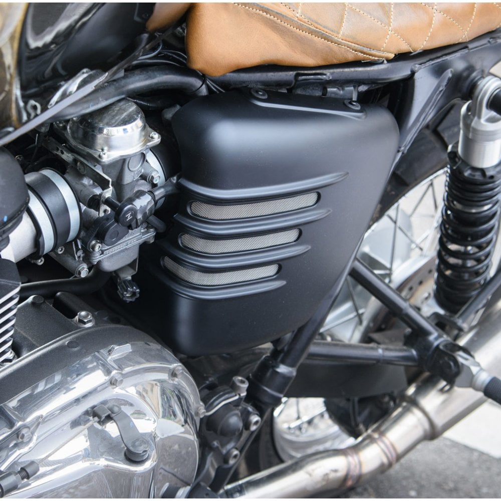 Motone Ribbed Side Cover - Left Side Only - 2006-2016 Triumph Scrambler