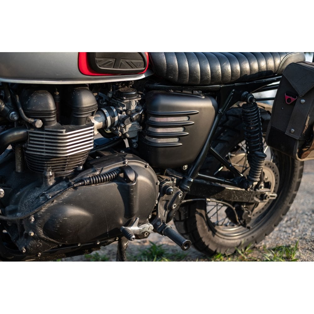Motone Ribbed Side Cover - Left Side Only - 2006-2016 Triumph Scrambler