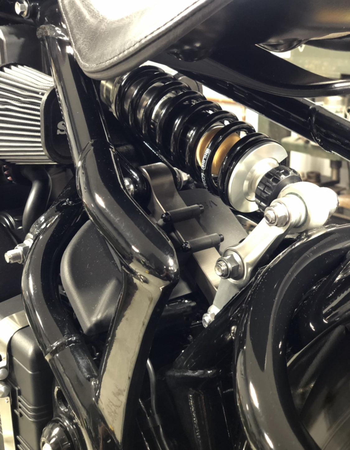 Ohlins TR 729 Rear Shock - Triumph Bobber, Bobber Black