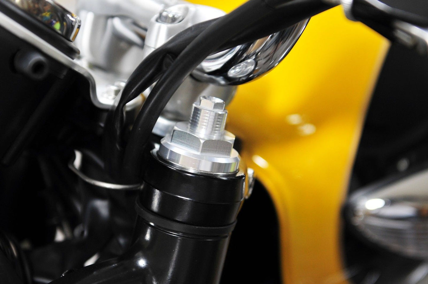 Super Corse Preload Adjusters - Triumph Bonneville, Thruxton, Scrambler, Street Twin, Street Cup - Silver or Black