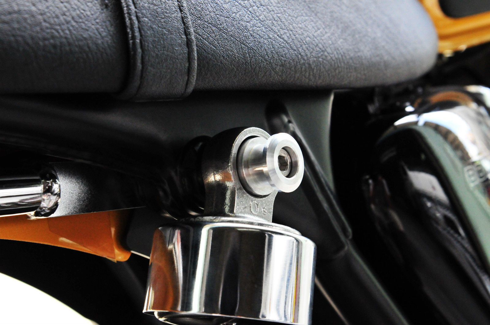 Super Corse Shock Bolt Dress Up Kit / Luggage Spools - Type 2 - Triumph Bonneville, Thruxton, Scrambler - Silver or Black - A & J cycles A&J Cycles Super Corse Shock Bolt Dress Up Kit / Luggage Spools - Type 2 - Triumph Bonneville, Thruxton, Scrambler - Silver or Black - A & J cycles A&J Cycles