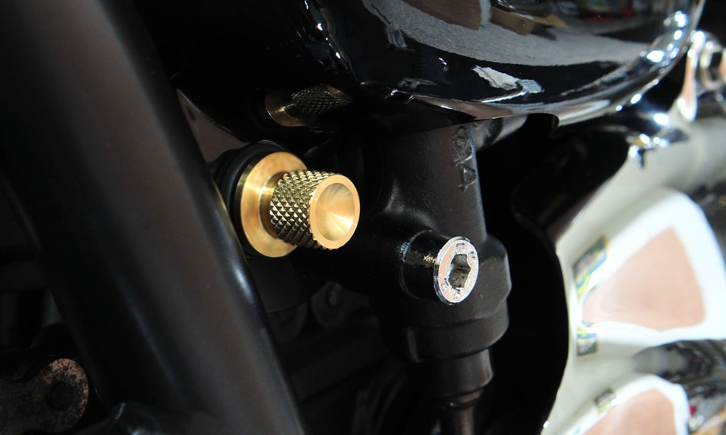 Super Corse Tool Free Side Cover Bolts - Triumph Bonneville, Thruxton, Scrambler - Black, Silver, Brass
