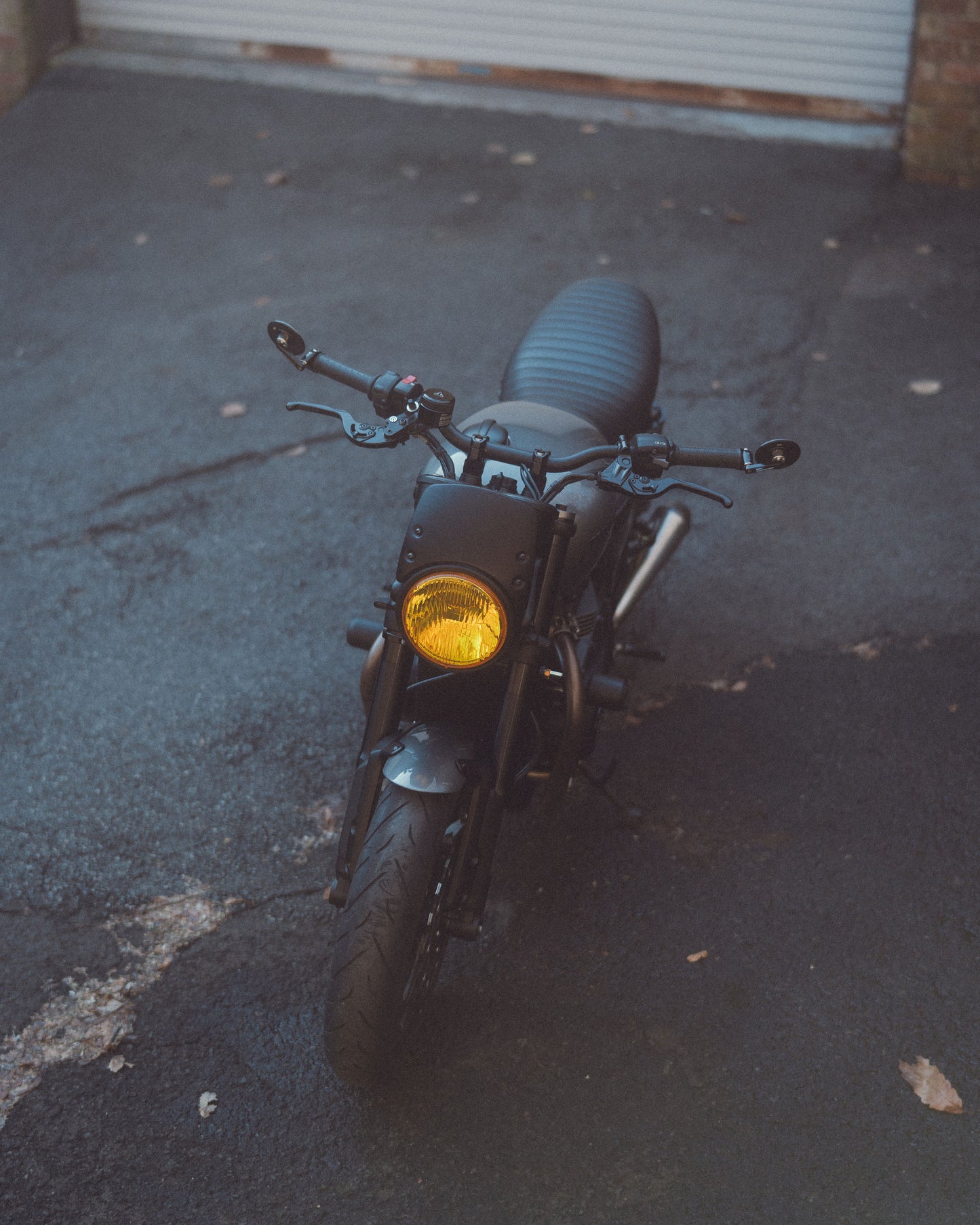 Retro Inspired LED Headlight - Yellow - 2016+ Triumph Classics