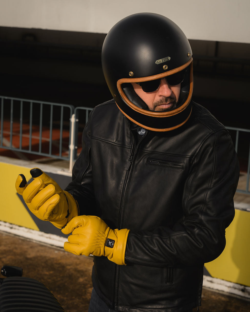 Motone Forno Heated Motorcycle Goatskin Leather Riding Gloves - Yellow