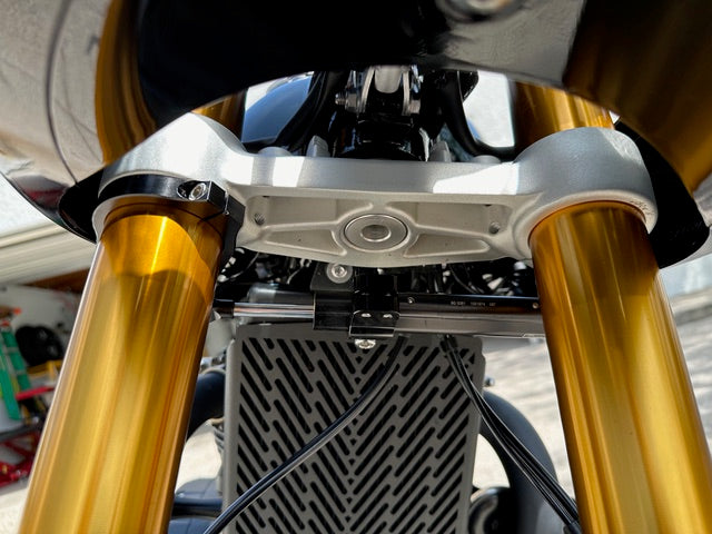 Ohlins Steering Damper Kit - Triumph Thruxton R / RS / TFC, Speed Twin 2021+