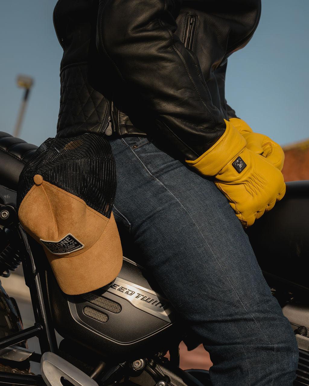 Motone Forno Heated Motorcycle Goatskin Leather Riding Gloves - Yellow