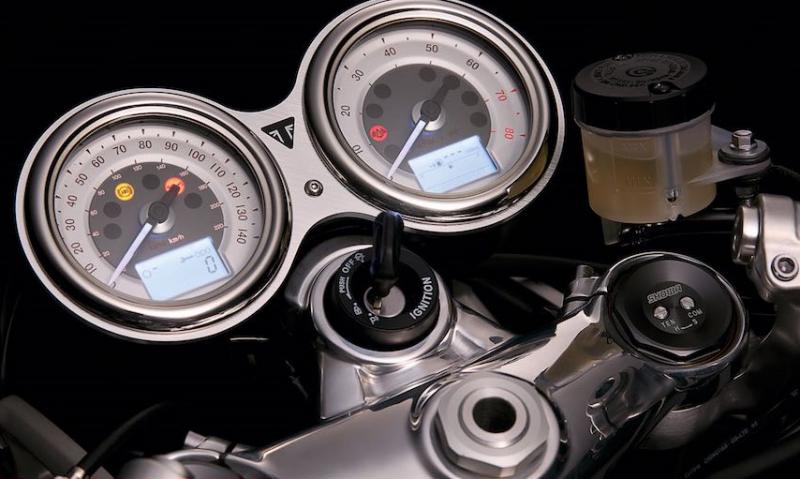 Kit 4 Stems – Triumph Direction Indicator Mounts, OEM Replacement T2701039