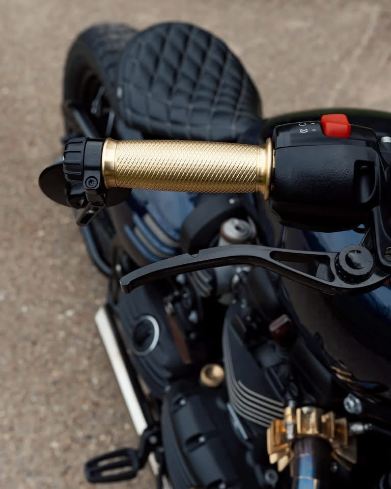 Motone Apollo Grips - Solid Brass - 7/8” Bars - 2016+ Triumph Modern Classics