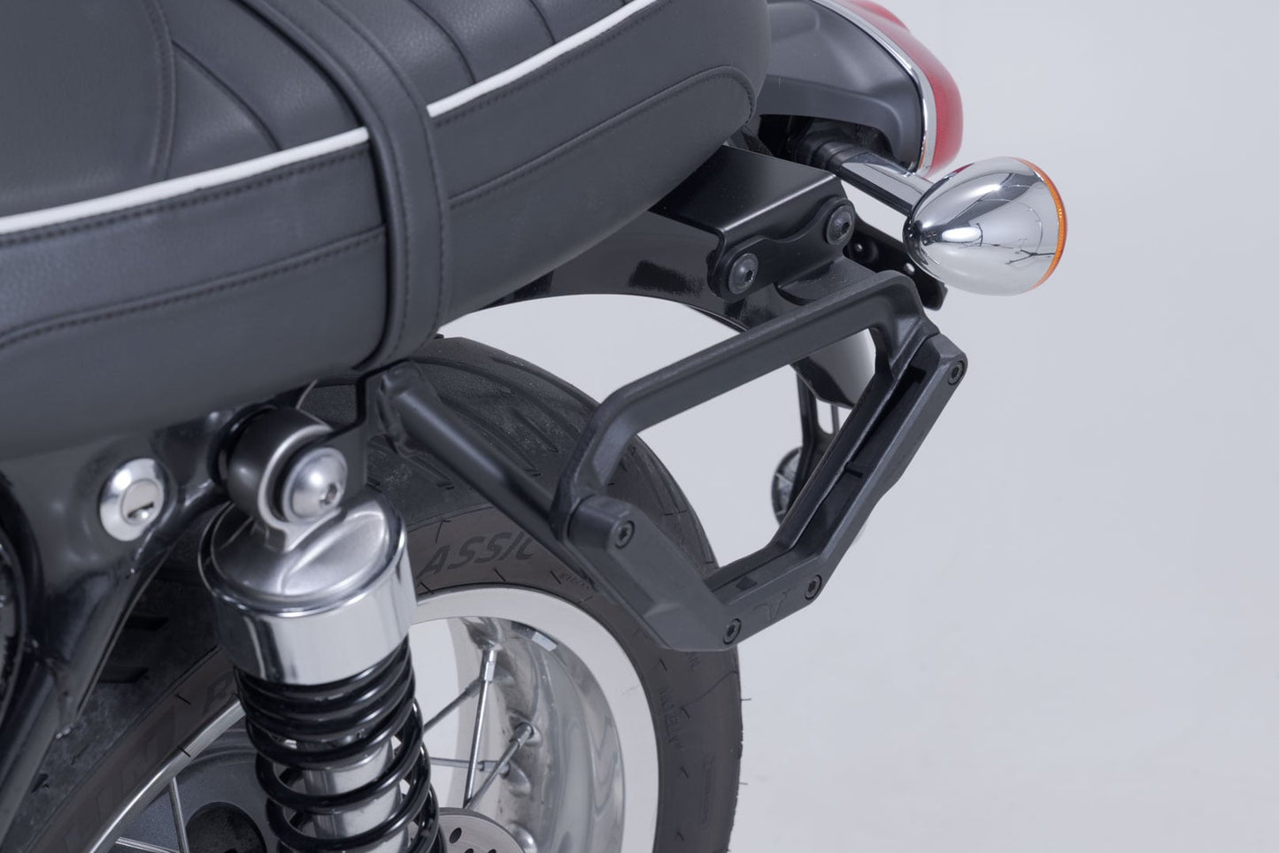 SW-Motech Lengend Gear 16 Liter Saddlebag Set with V-LOC Side Carriers - Triumph Bonneville T100 / T120