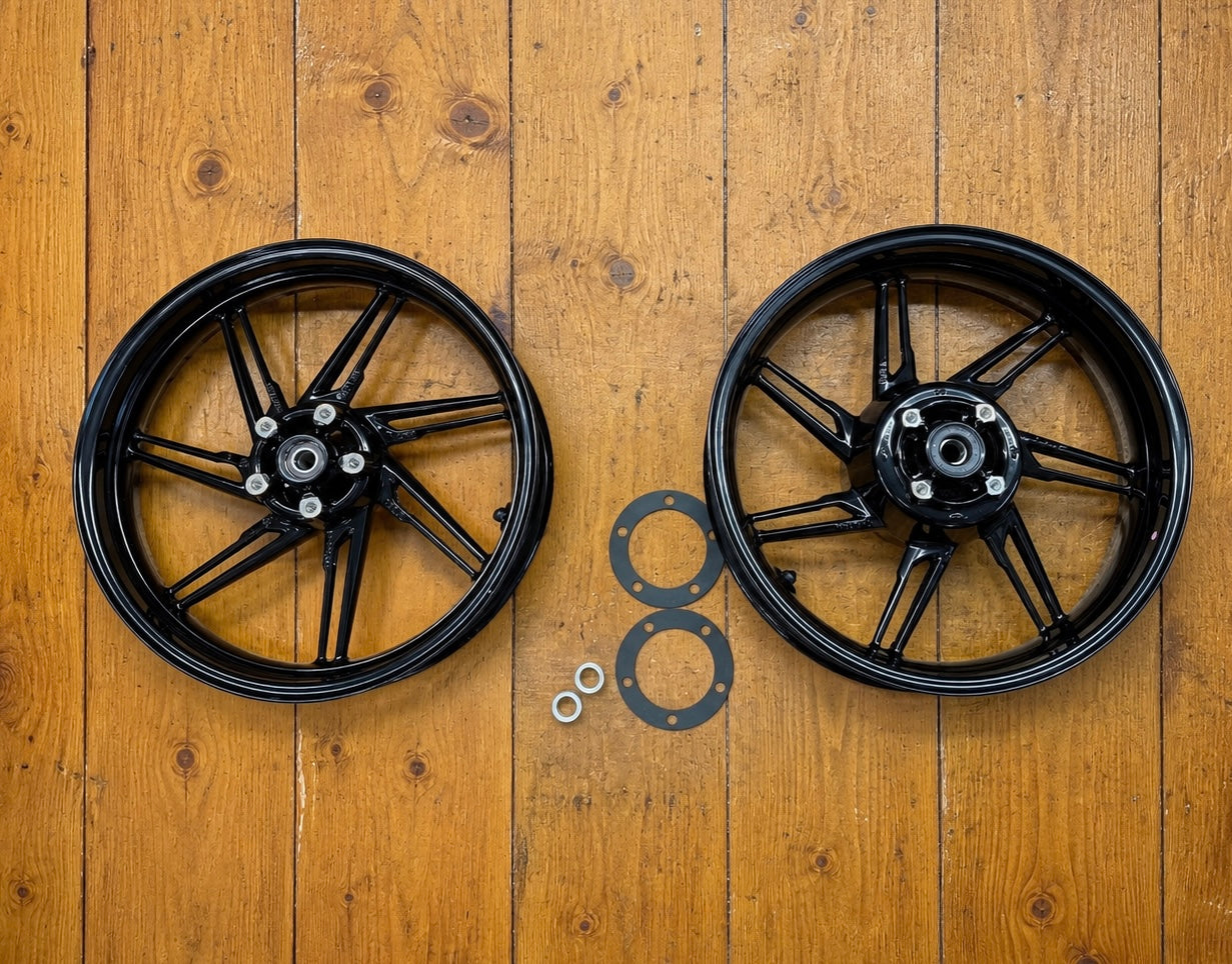 Triumph Speed Twin 1200 RS Rims with Adapter Kit for Thruxton R / RS / TFC