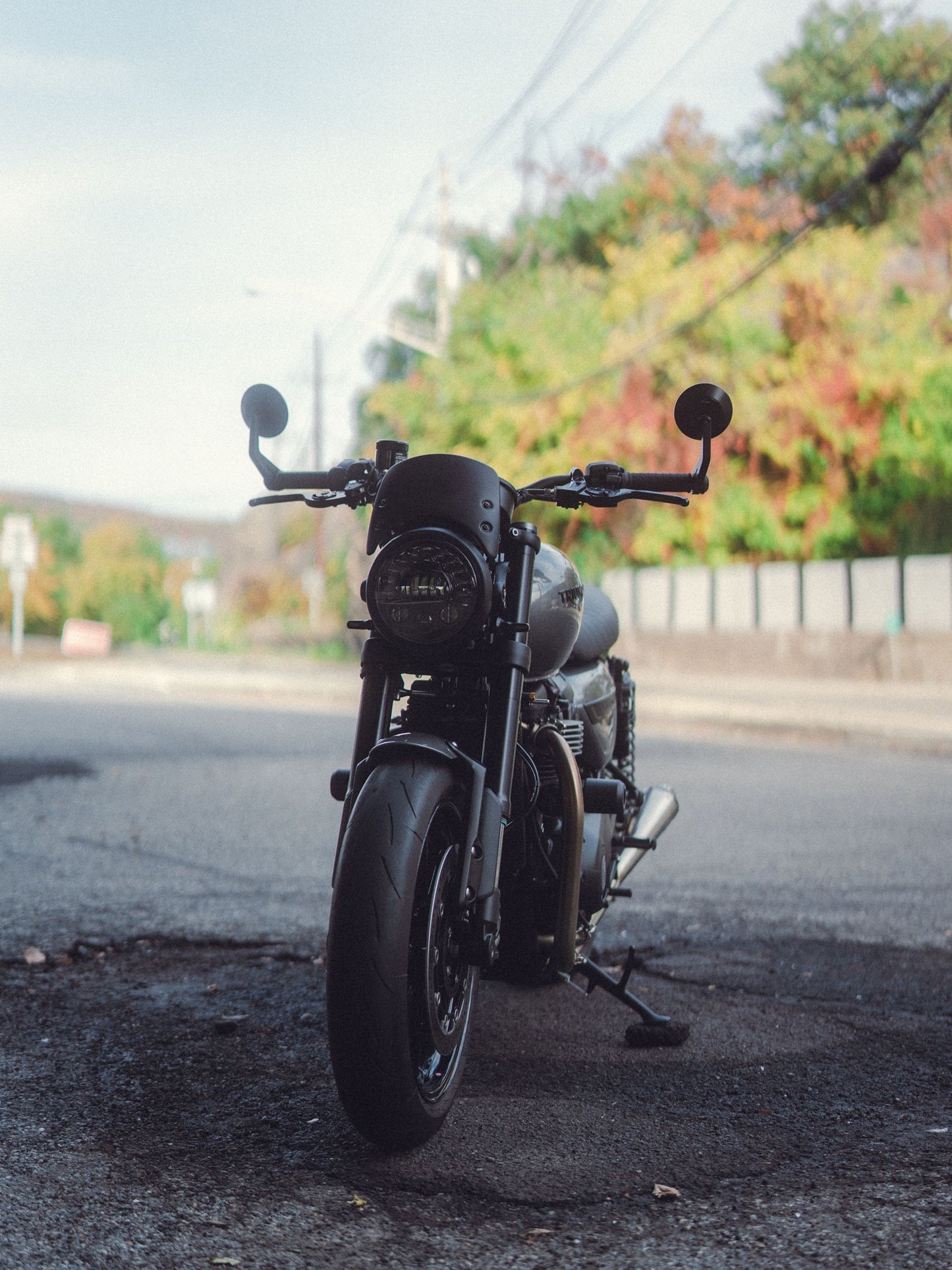 JW Speaker 8790 Adaptive 2 LED Headlight Upgrade - Triumph Thruxton R / 1200, T120, T100, Street Twin, Street Cup, Street Scrambler