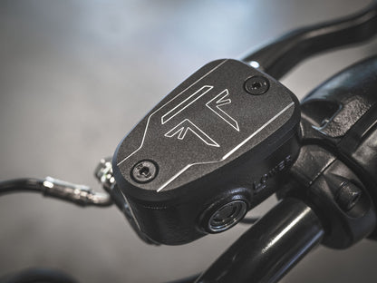 ClassicBike Raisch Milled Black with Machined Highlights Brake Reservoir Cover