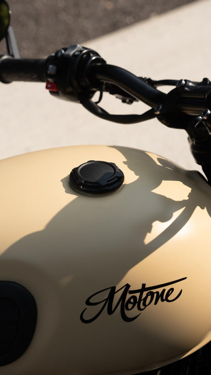 Motone TELSTAR Gas Cap - Black - Triumph Classics