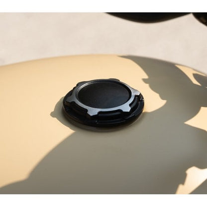 Motone TELSTAR Gas Cap - Black Contrast - Triumph Classics