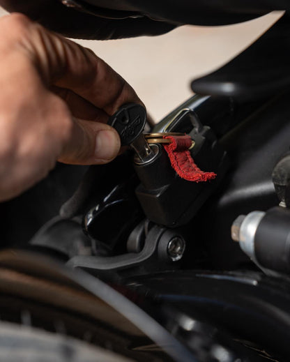 Motone Helmet Lock - 2017+ Triumph Bobber, Speedmaster