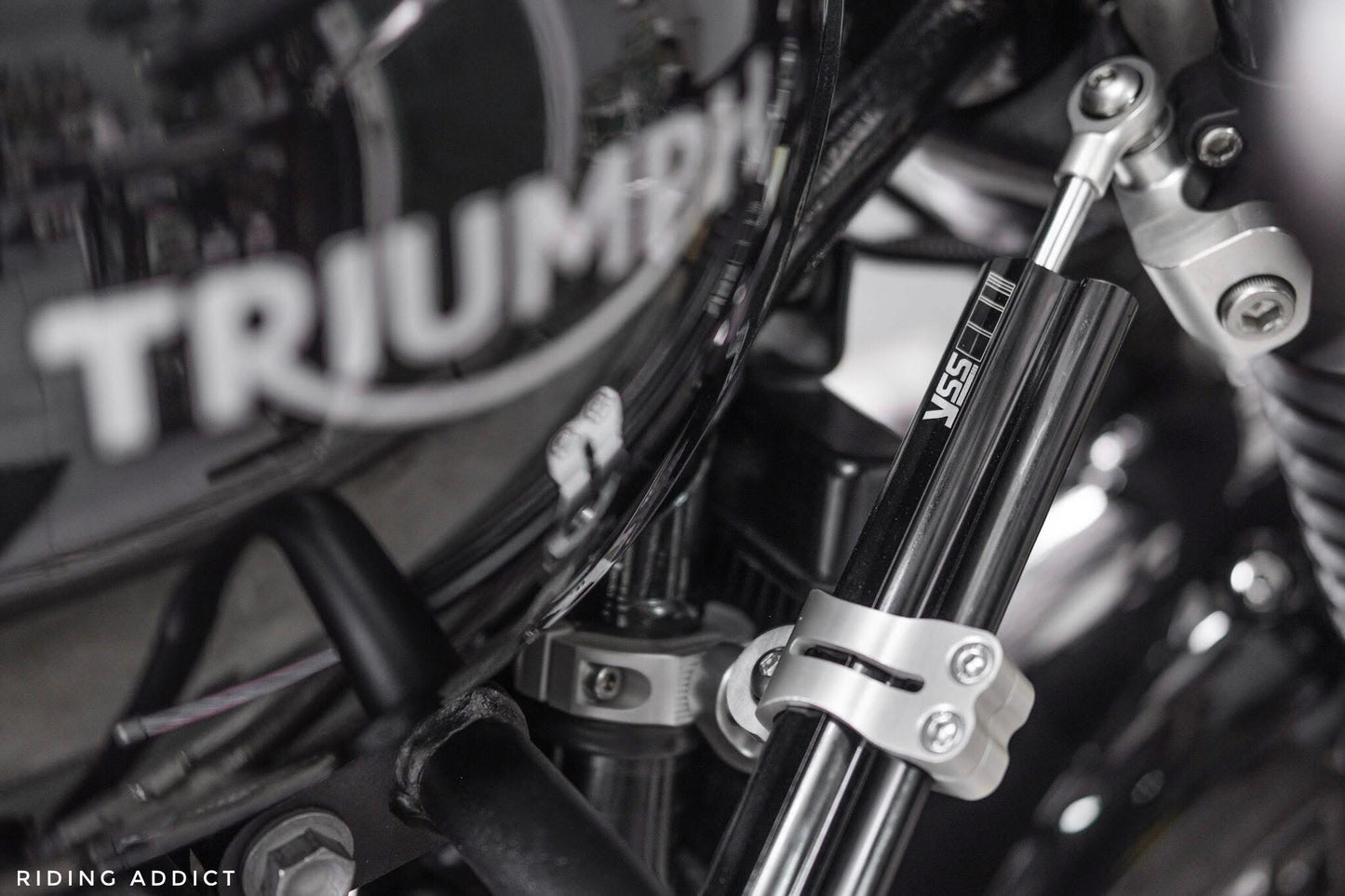 YSS Steering Damper Kit - side mount - Triumph Street Twin, Speed Twin 900, Bonneville T100, T120, Street Cup