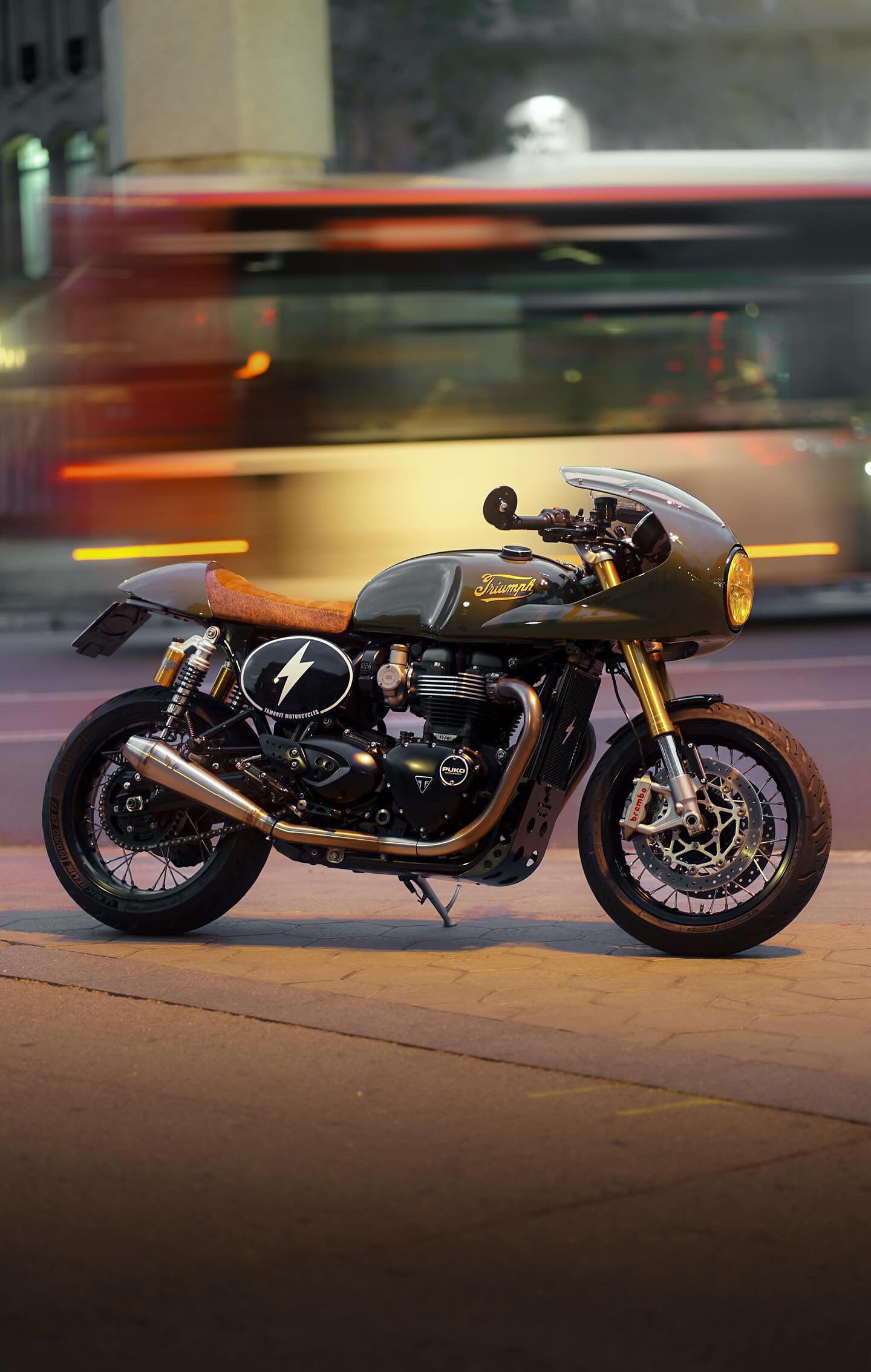 Retro Inspired LED Headlight - Yellow - 2016+ Triumph Classics