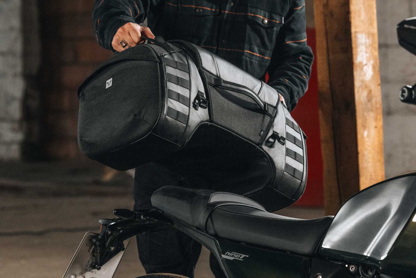 SW-Motech Legend Gear Tail Bag LR5 - 52 Liters – A&J Cycles