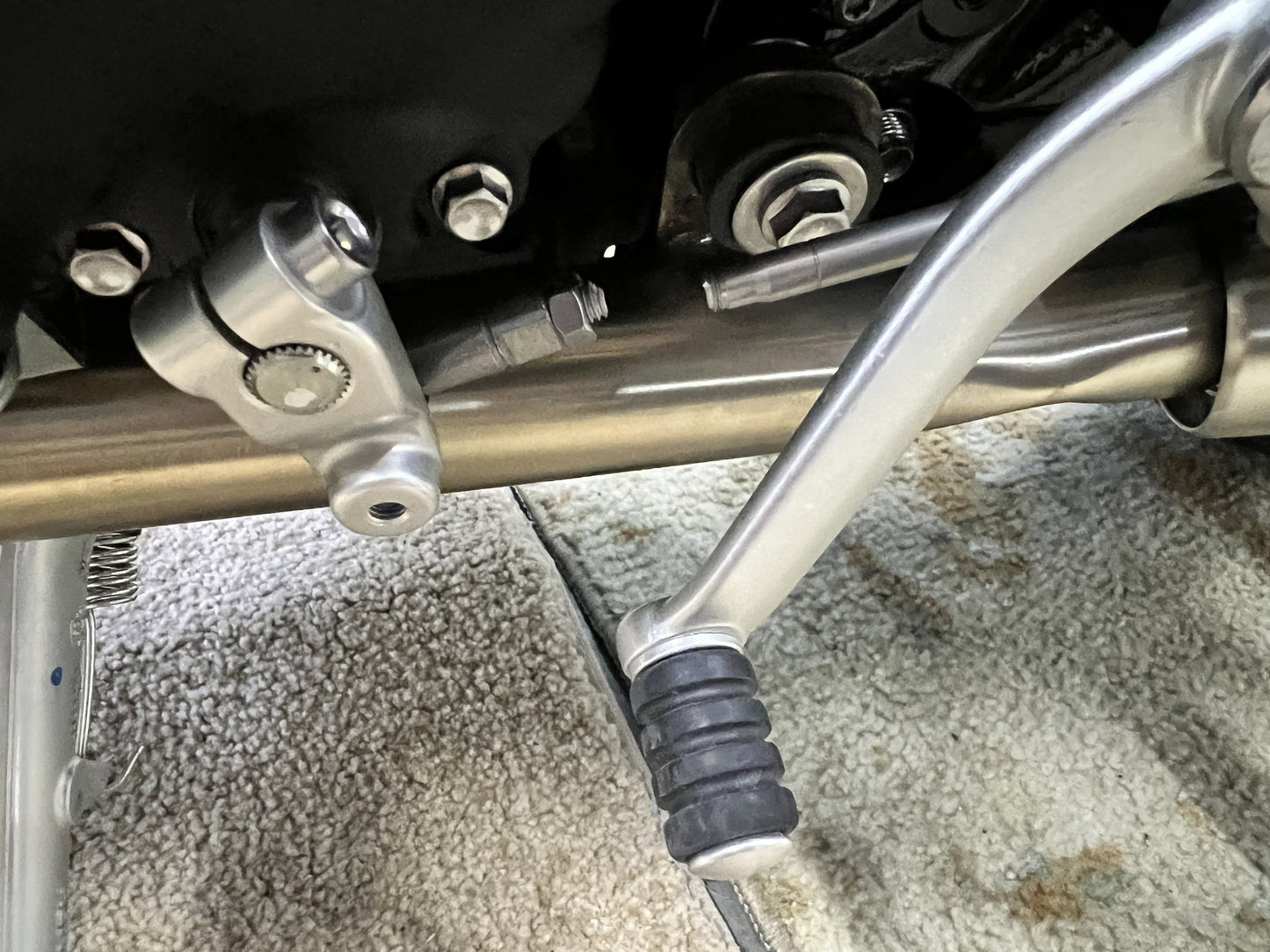 Upgraded Shift Linkage - Triumph Thruxton 900 / R / RS / 1200 and 2019-2020 Speed Twin 1200