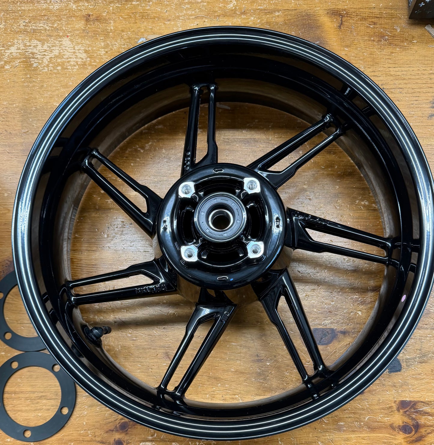 Triumph Speed Twin 1200 RS Rims with Adapter Kit for Thruxton R / RS / TFC