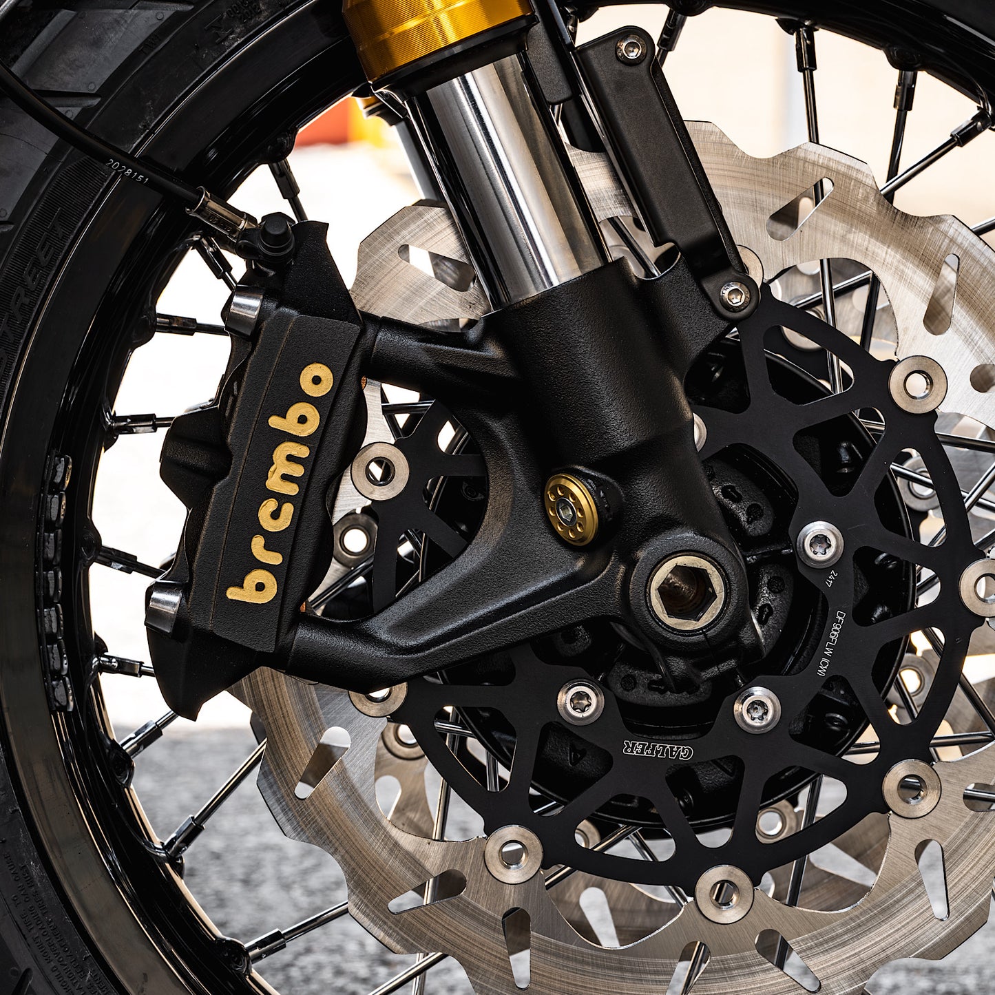 Galfer Wave Rotor - Front - 2016+ Thruxton R, Bonneville T120, Bobber, Bobber Black