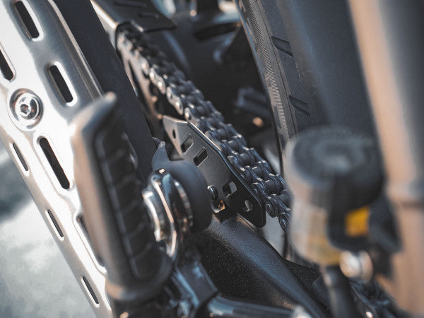ClassicBike Raisch Short Chain Guard - 2024+ Speed 400, Scrambler 400 XC, X, Thruxton 400