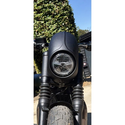 Motone Scarab Windscreen / Bikini Cowl - Triumph Bobber