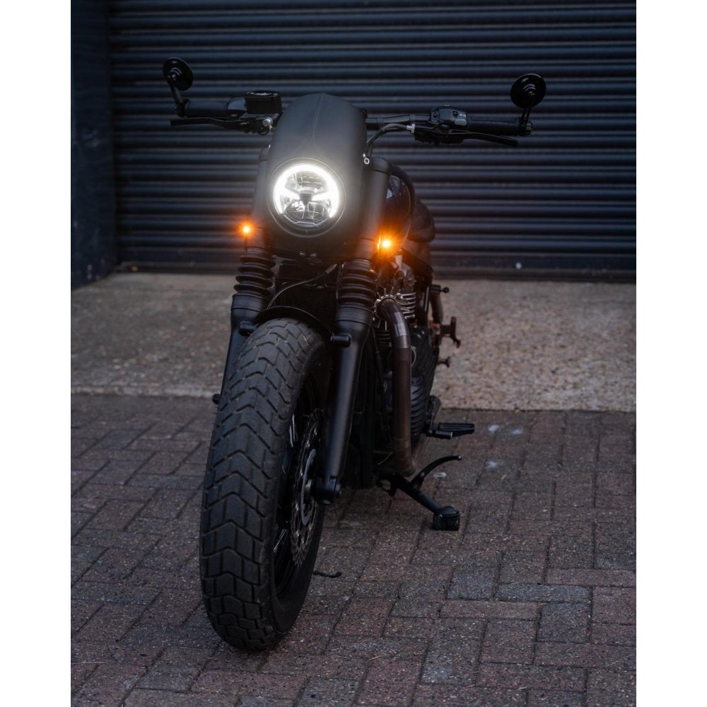 Motone Scarab Windscreen / Bikini Cowl - Triumph Bobber