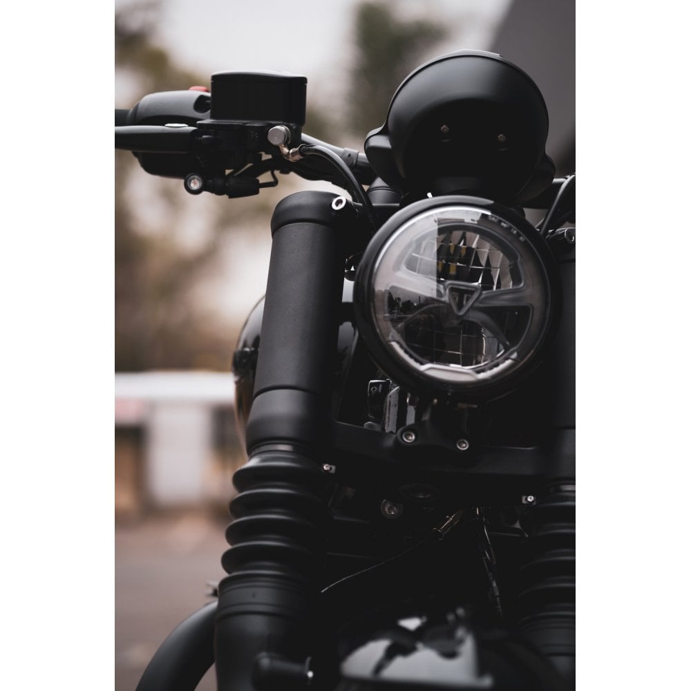 Motone The SPATZ - 47mm Fork Shrouds Covers with Klingon Handlebar Indicator Mounts - Triumph Bobber / Speedmaster