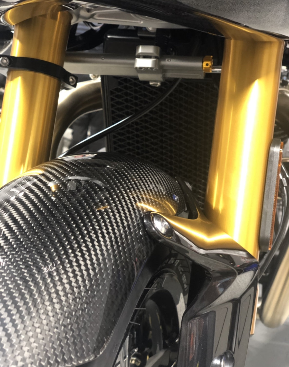 Ohlins Steering Damper Kit - Gold Bracket Kit - Triumph Thruxton R / RS / TFC, Speed Twin 2021+