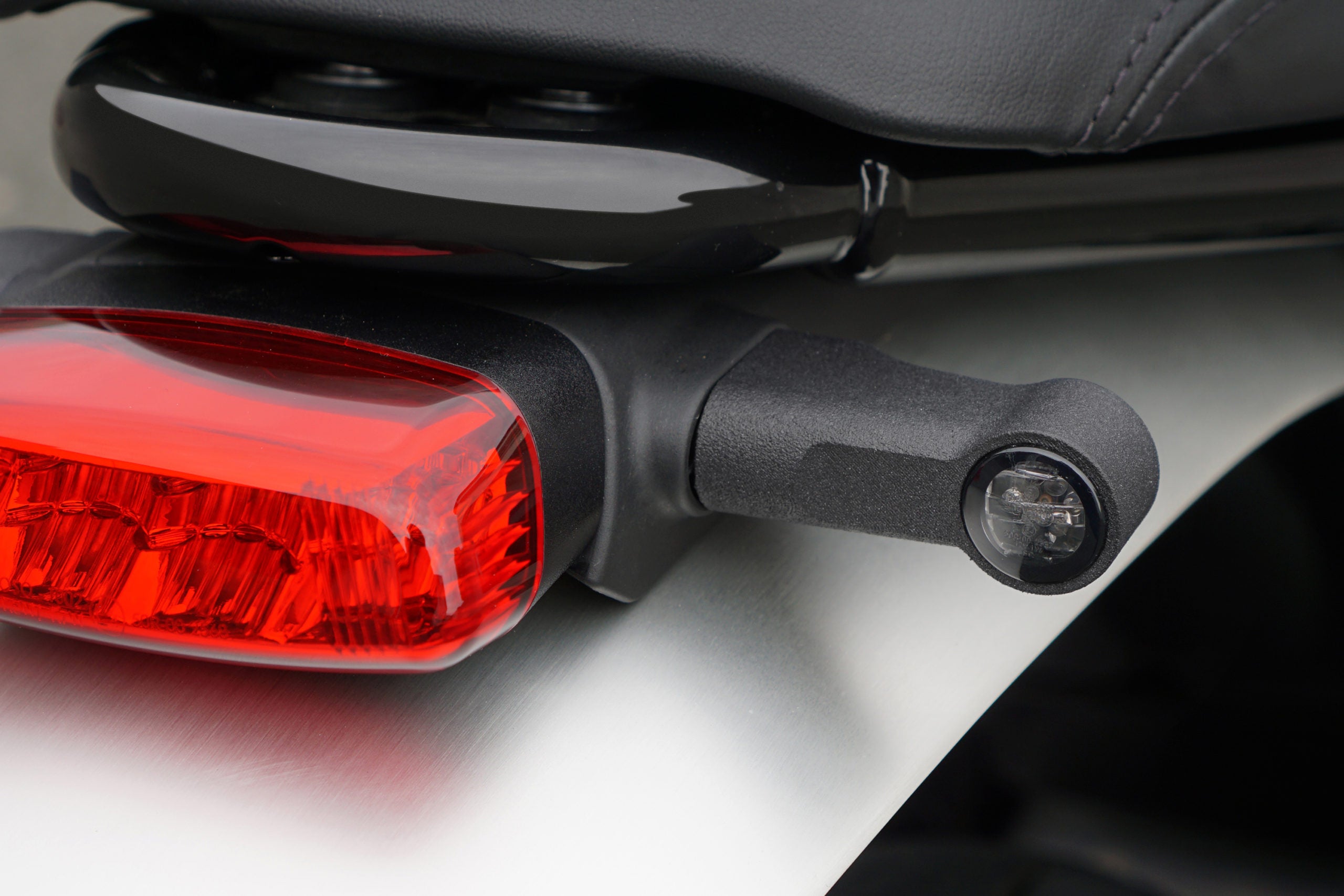 VIBA LED Turn Signals - Triumph Classics