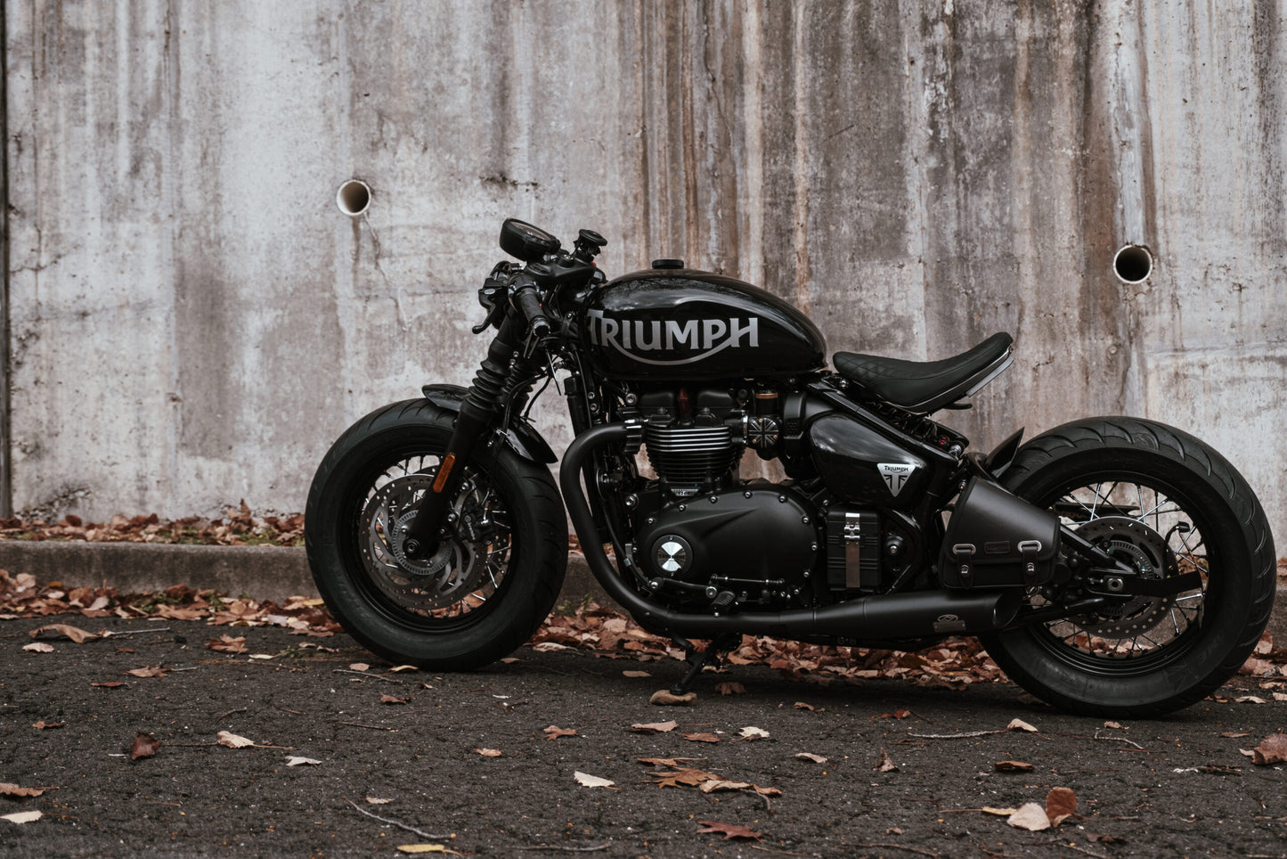 Motone Razor Short Rear Fender - Gloss Black - Triumph Bobber / Bobber Black