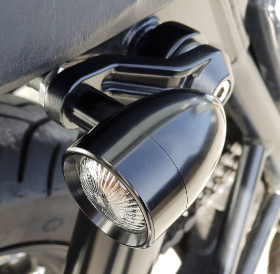 Motone Ribbed Triline Rear Turn Signal Brackets - Black - Triumph Classics