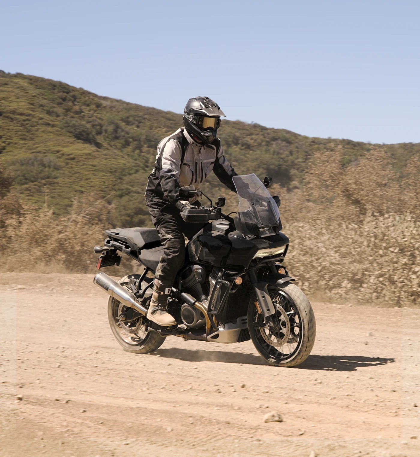 Vance and Hines ADVENTURE HI-OUTPUT 450 Slip On - Harley Davidson Pan America