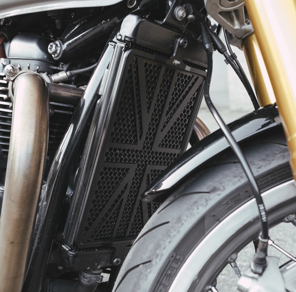 Motone Union Jack Radiator Guard for 2016+ Triumph Bonneville T100, T120, Street Twin, Thruxton R / 1200