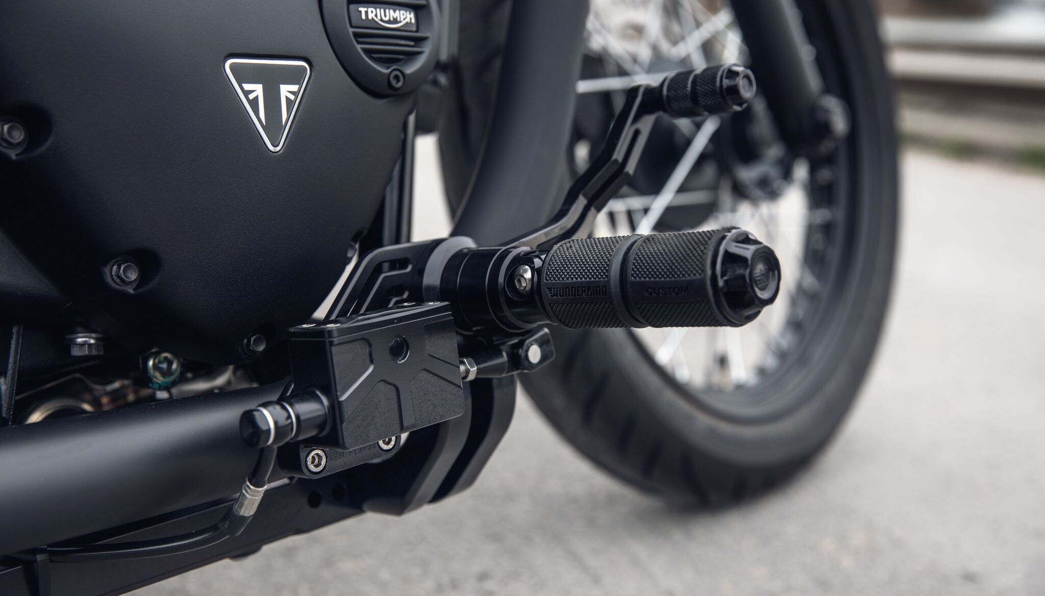 Custom Forward Controls Wunderkind Custom Forward Controls - Triumph Bobber - A & J cycles – A ...