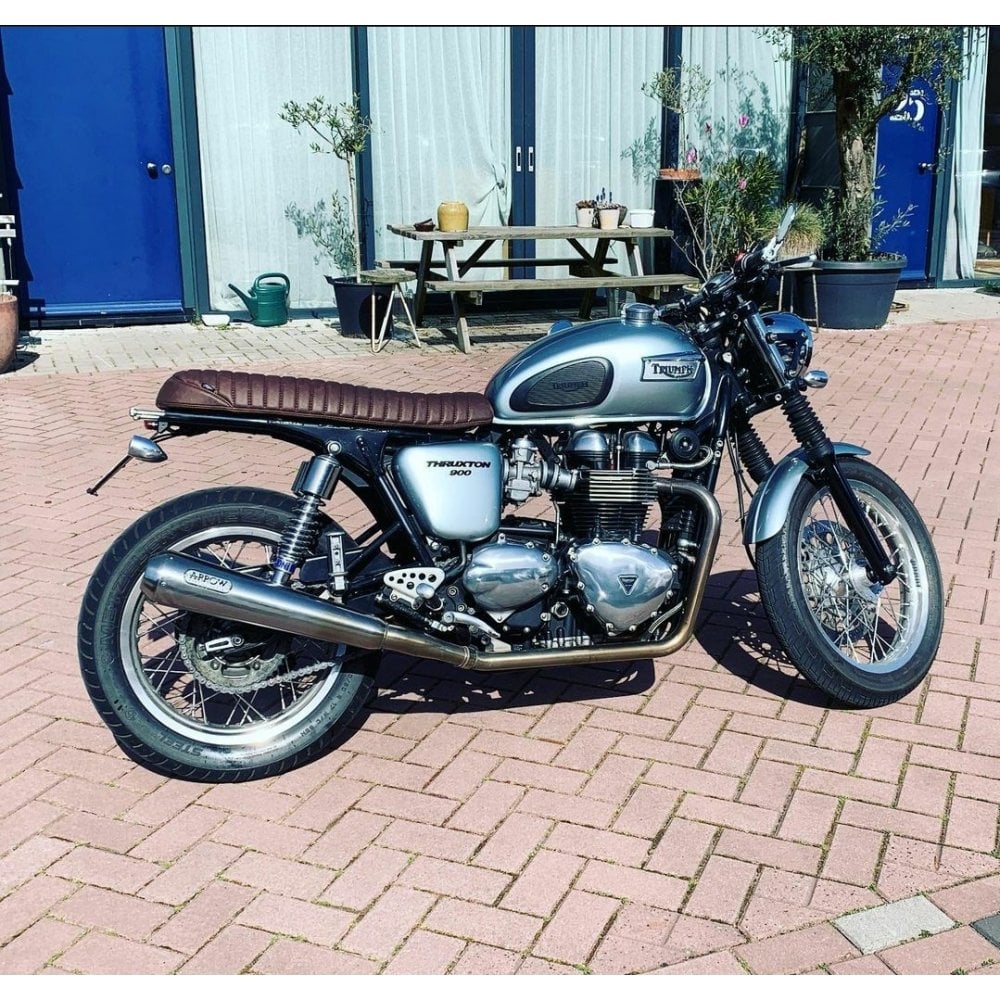 Motone Krait Skinny Seat - Ribbed - Triumph Bonneville, Scrambler and Thruxton - Tobacco Brown