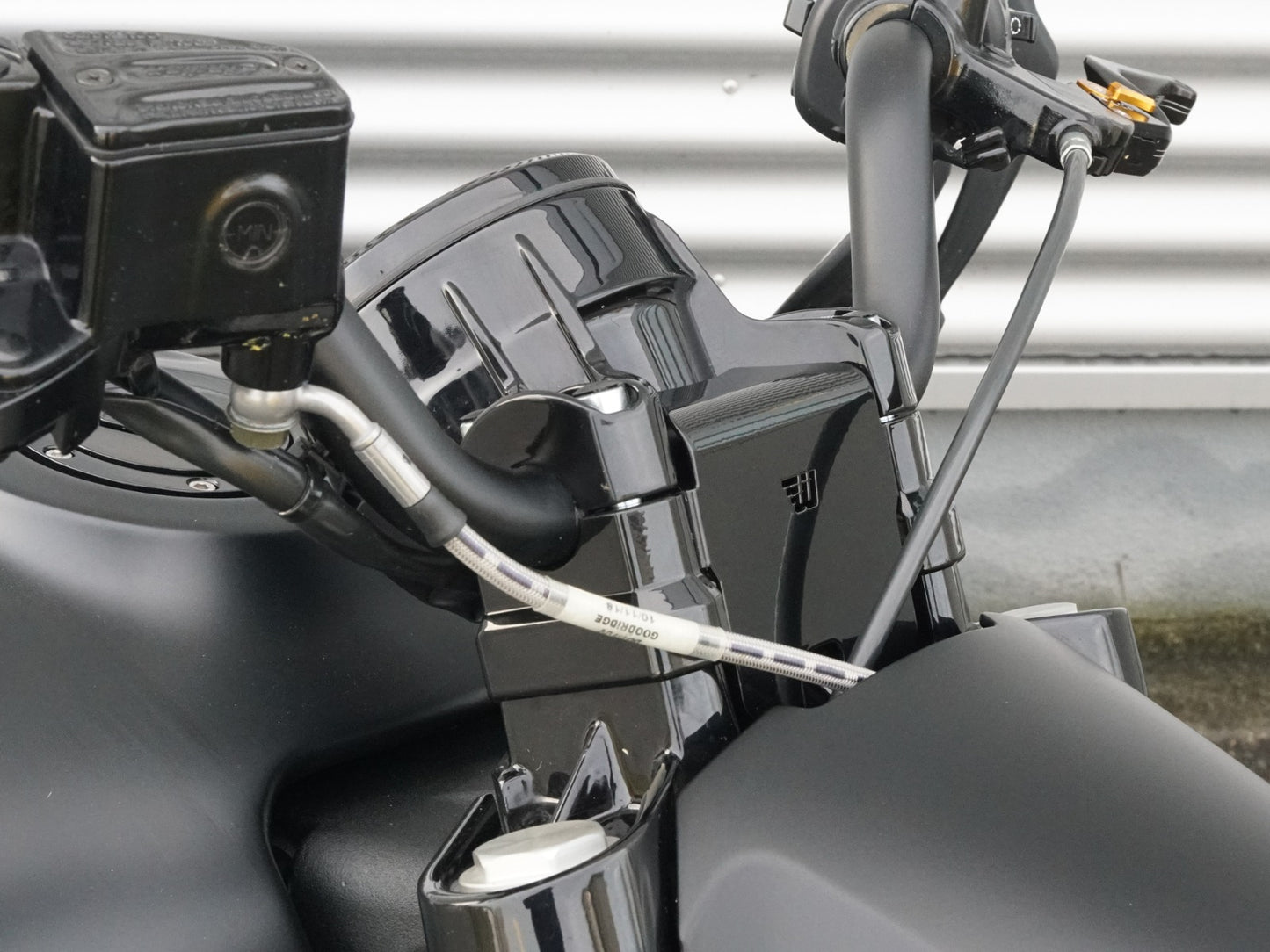 Wunderkind 30MM Handlebar Riser Kit / Cable Cover - Indian Scout Bobber