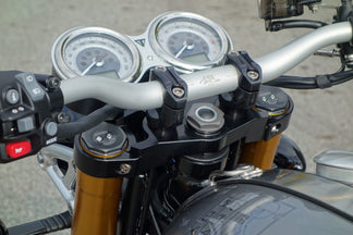 Triumph Thruxton R Renthal Handlebars ABM Triumph Thruxton R / RS Handlebar Conversion Kit - A & J cycles – A ...